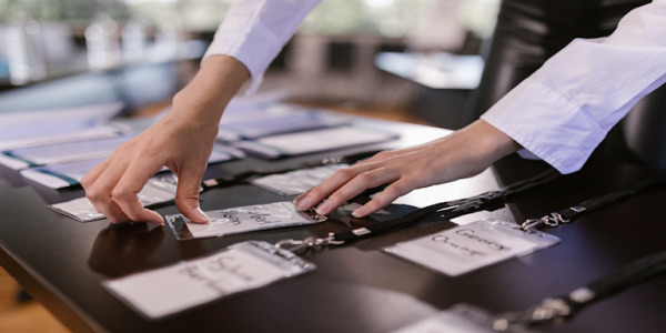 Badges évènementiels personnalisés : La solution parfaite pour toutes vos manifestations !